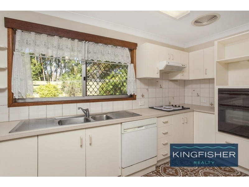 8 Avocet Avenue, Burleigh Waters QLD 4220
