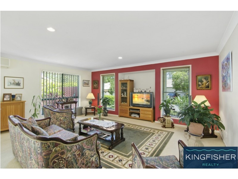 11 Casablanca Court, Burleigh Waters QLD 4220