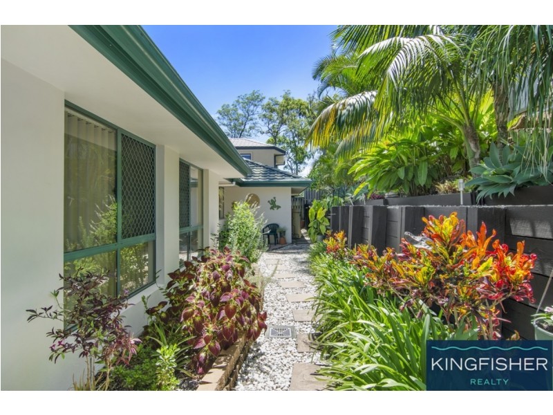11 Casablanca Court, Burleigh Waters QLD 4220