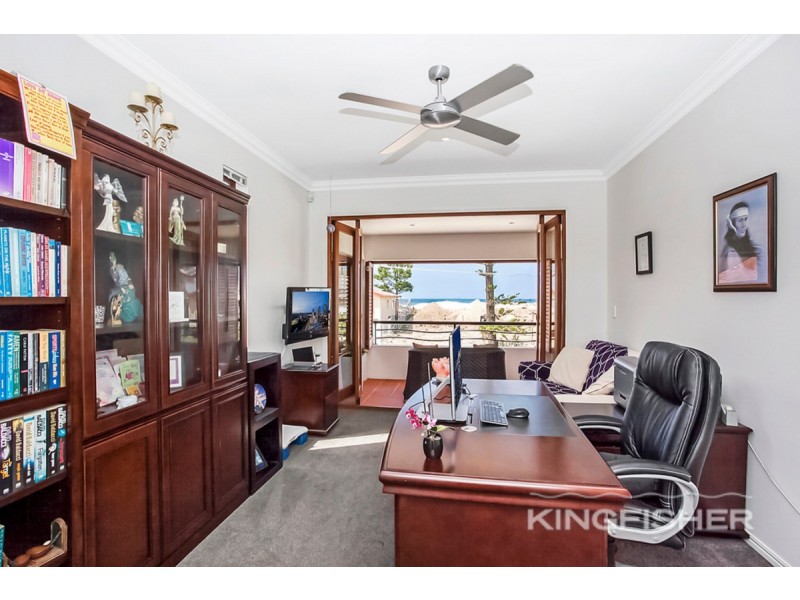 2/26 Jefferson Lane, Palm Beach QLD 4221