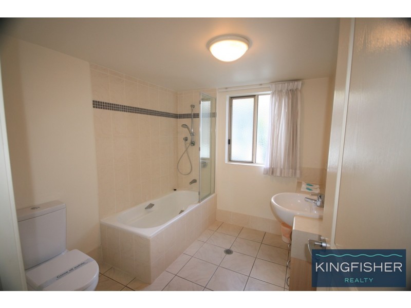 10/4 Park Avenue, Burleigh Heads QLD 4220
