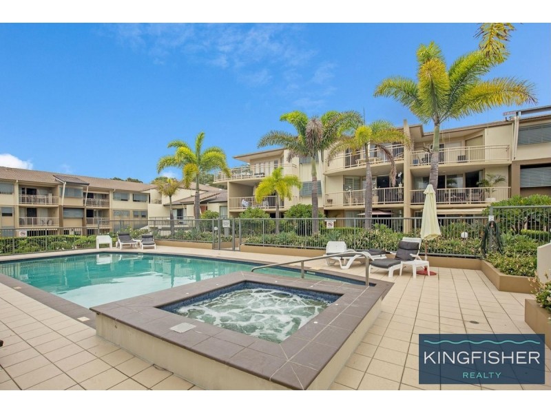 10/4 Park Avenue, Burleigh Heads QLD 4220