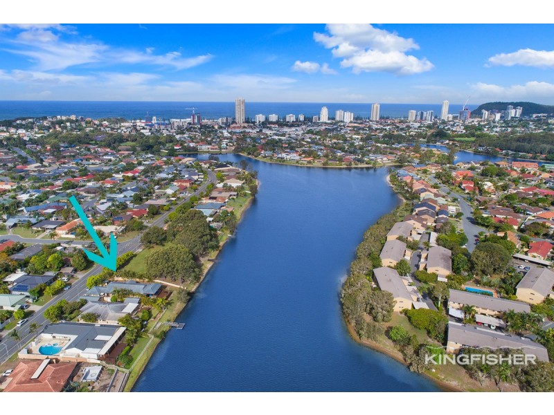 52 Honeyeater Drive, Burleigh Waters QLD 4220