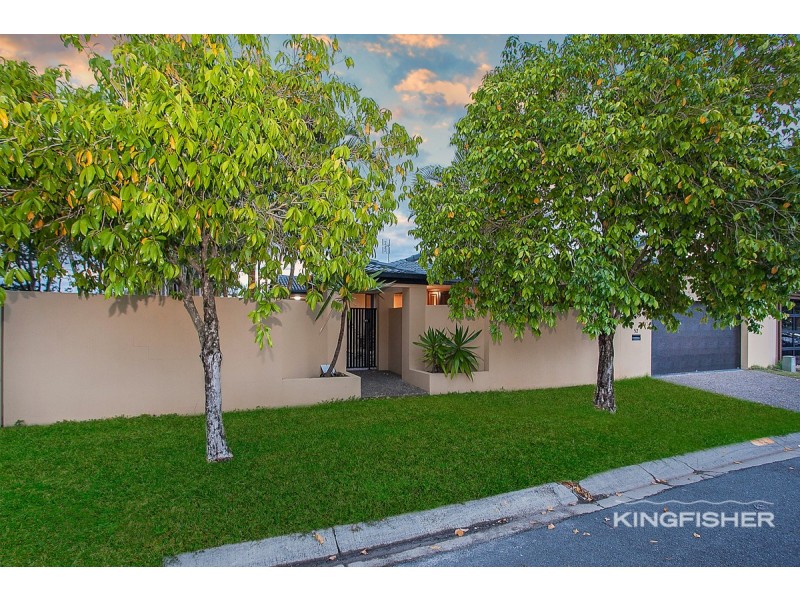 52 Honeyeater Drive, Burleigh Waters QLD 4220