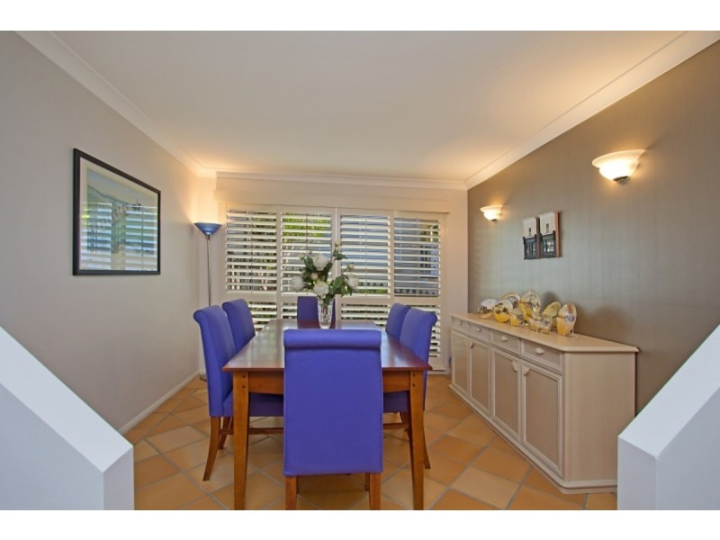 9 Dulcie Drive, Burleigh Heads QLD 4220