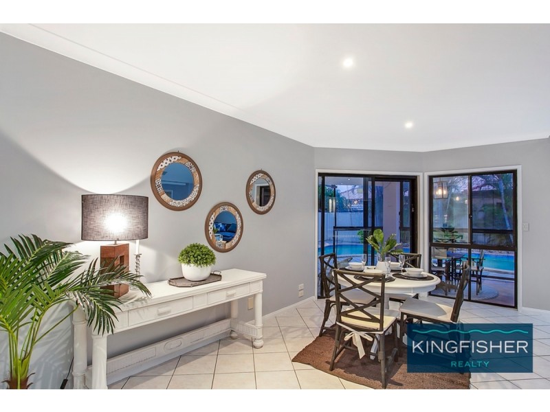 1 Palmyra Court, Burleigh Waters QLD 4220