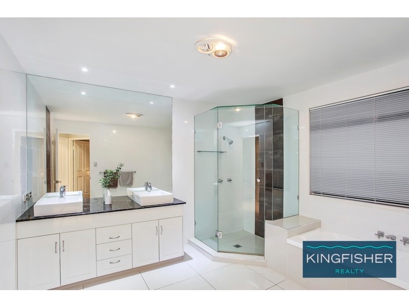 1 Palmyra Court, Burleigh Waters QLD 4220