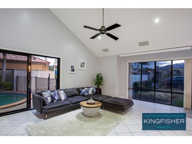 1 Palmyra Court, Burleigh Waters QLD 4220