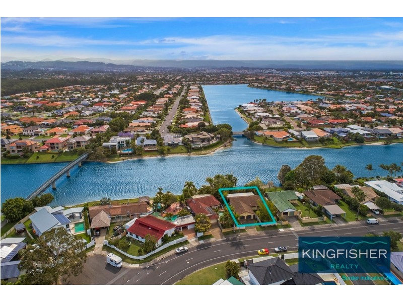 168 Acanthus Avenue, Burleigh Waters QLD 4220