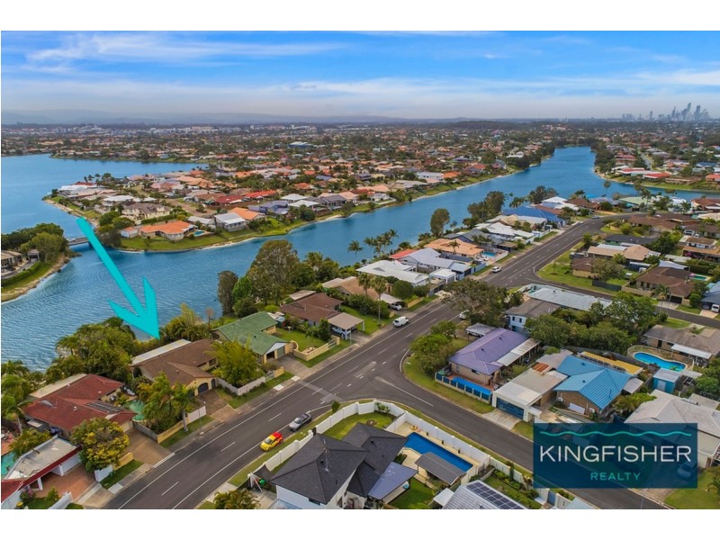 168 Acanthus Avenue, Burleigh Waters QLD 4220