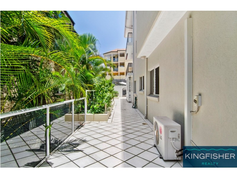 2/22 Burleigh Street, Burleigh Heads QLD 4220