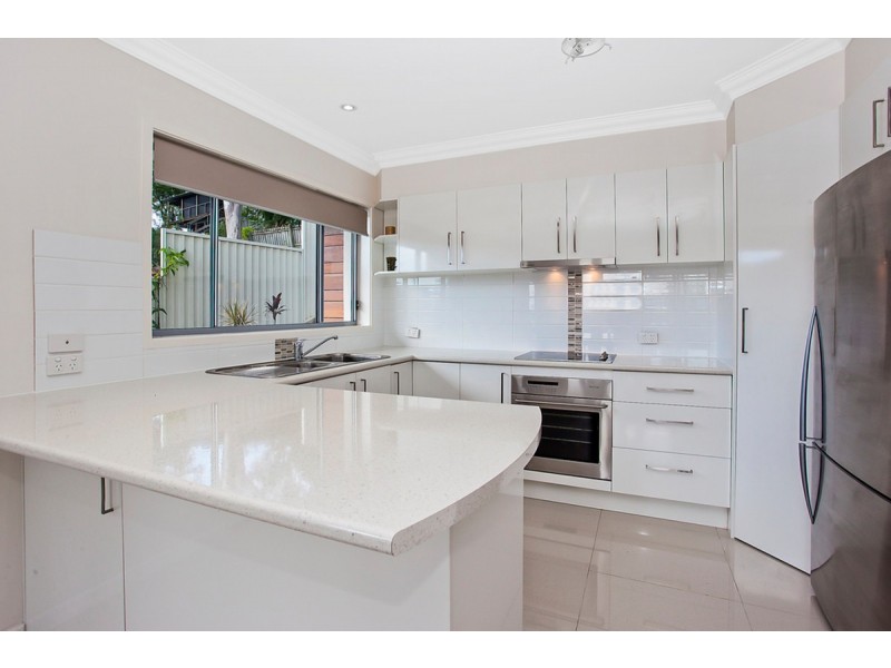 2/58 West Burleigh Road, Burleigh Heads QLD 4220
