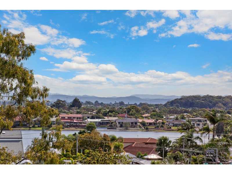 2/58 West Burleigh Road, Burleigh Heads QLD 4220