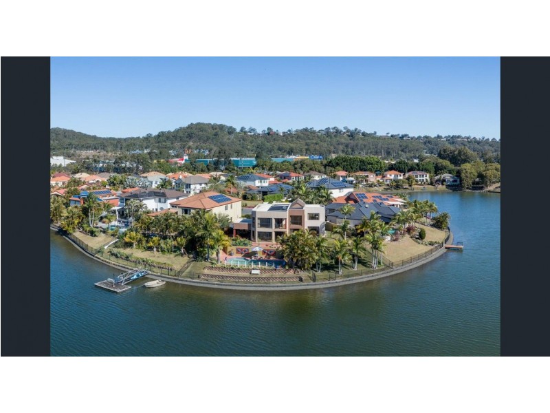 9 Crozet Court, Burleigh Waters QLD 4220