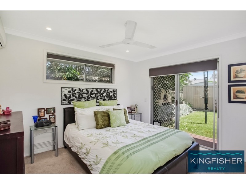 11 Curlew Crescent, Burleigh Waters QLD 4220