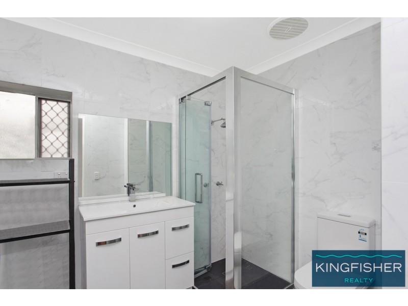 11 Curlew Crescent, Burleigh Waters QLD 4220