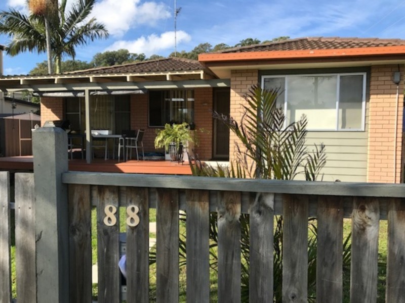 88 Acanthus Avenue, Burleigh Heads QLD 4220