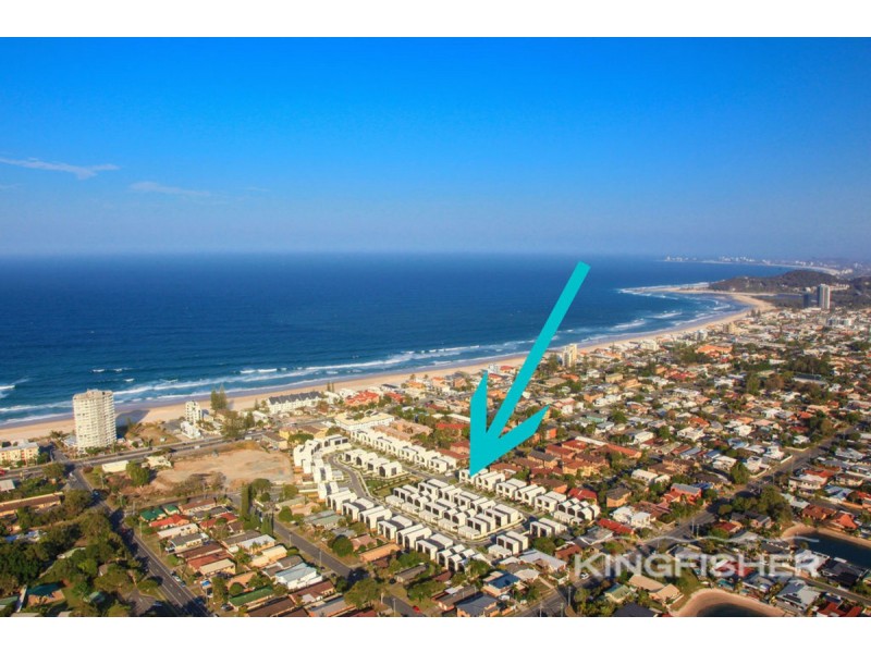 2/16 Magnoli Circuit, Palm Beach QLD 4221