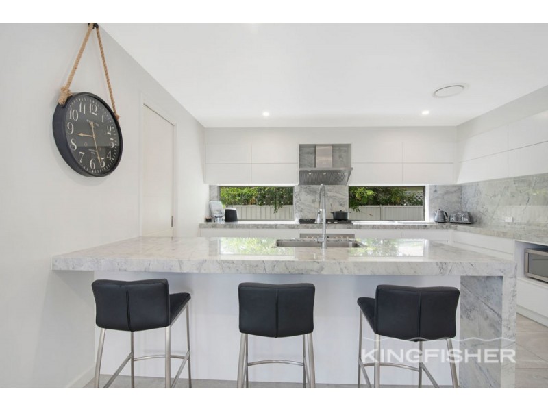 3 Nootka Court, Broadbeach Waters QLD 4218