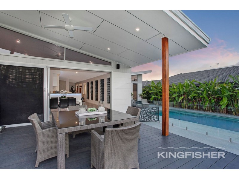 3 Nootka Court, Broadbeach Waters QLD 4218