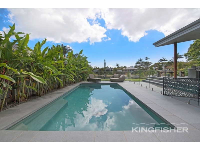 3 Nootka Court, Broadbeach Waters QLD 4218