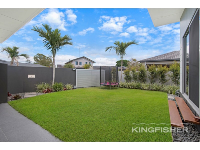 3 Nootka Court, Broadbeach Waters QLD 4218