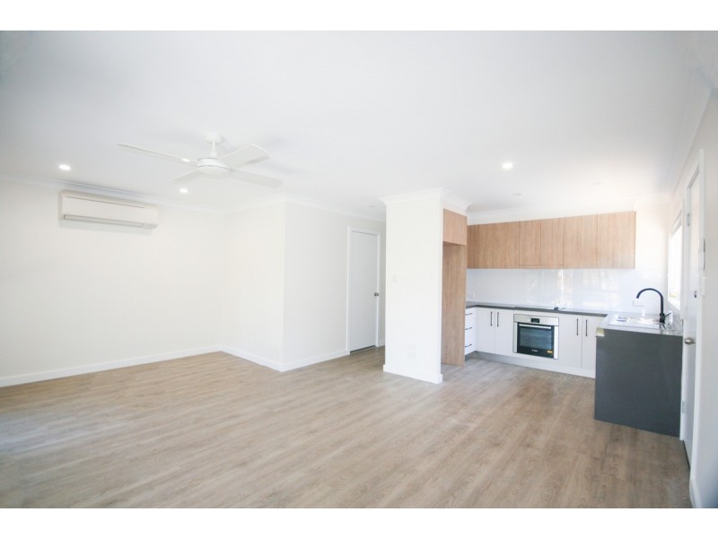 2/29 Chainey Avenue, Miami QLD 4220