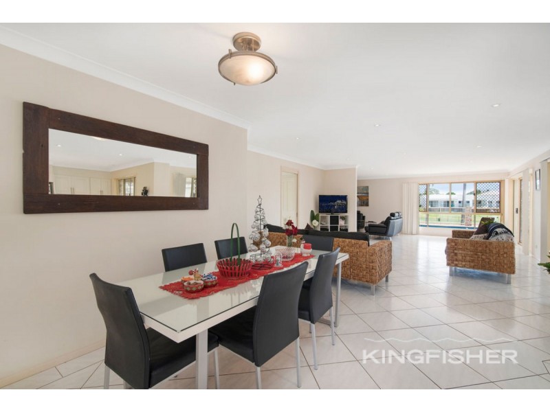 104 Dipper Drive, Burleigh Waters QLD 4220