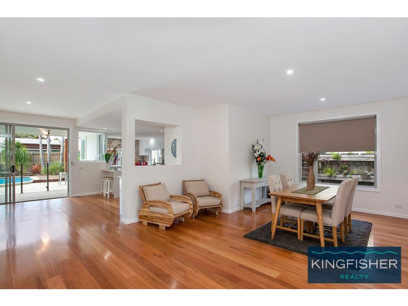 103 Burleigh Street, Burleigh Waters QLD 4220