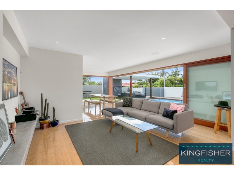 12 Sandpiper Drive, Burleigh Waters QLD 4220