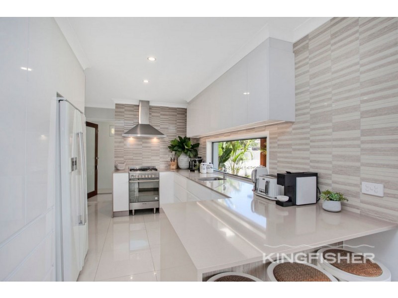 104 Burleigh Street, Burleigh Waters QLD 4220