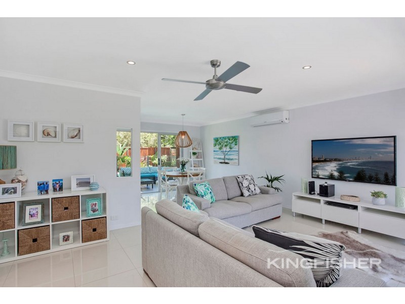 104 Burleigh Street, Burleigh Waters QLD 4220