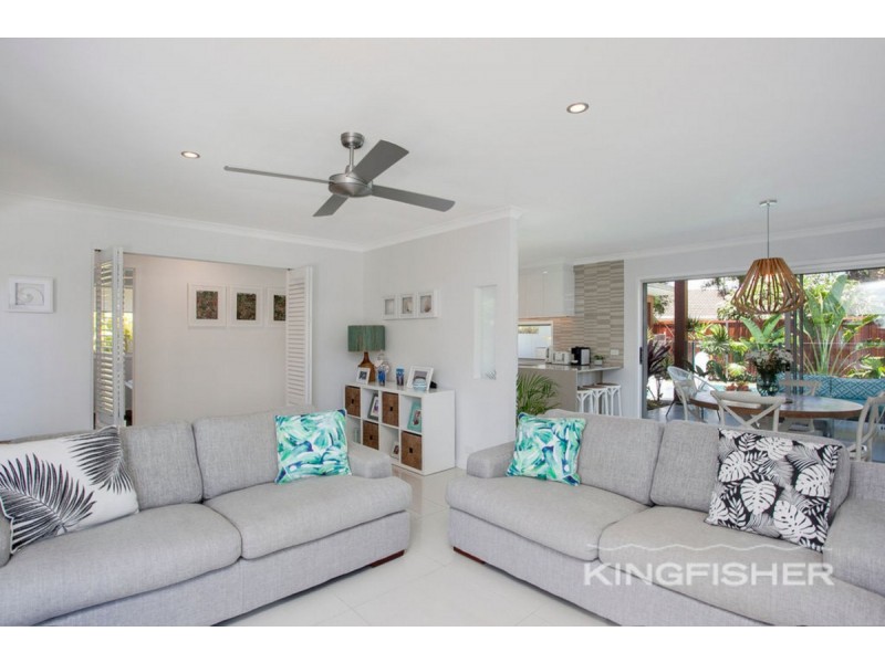 104 Burleigh Street, Burleigh Waters QLD 4220