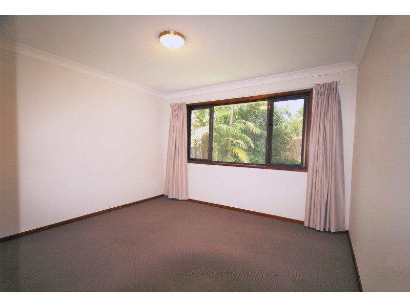 4 Stephens Street, Burleigh Heads QLD 4220