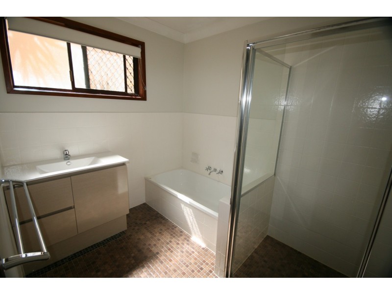 4 Stephens Street, Burleigh Heads QLD 4220