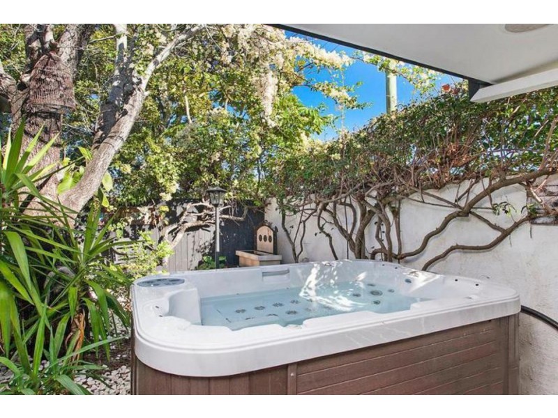 12a Elder Entrance, Burleigh Heads QLD 4220