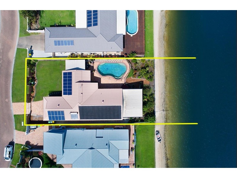 49 Pintail Crescent, Burleigh Waters QLD 4220