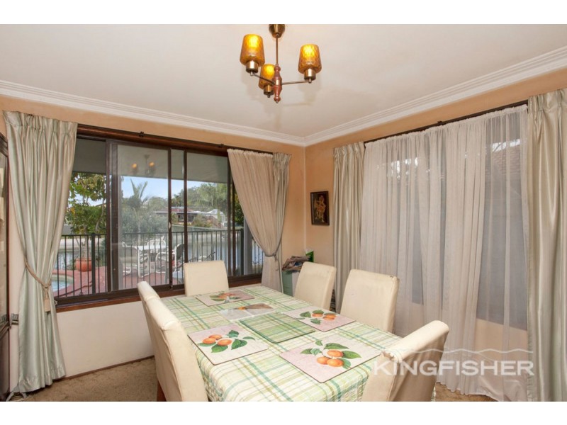 248 Acanthus Avenue, Burleigh Waters QLD 4220