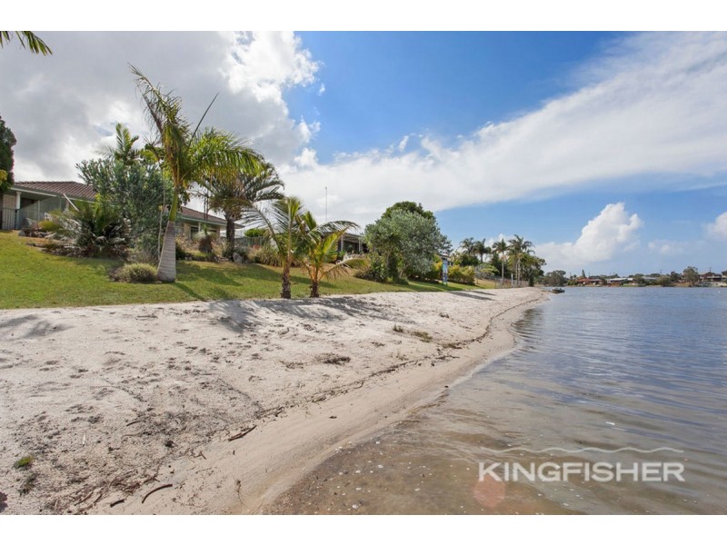 248 Acanthus Avenue, Burleigh Waters QLD 4220