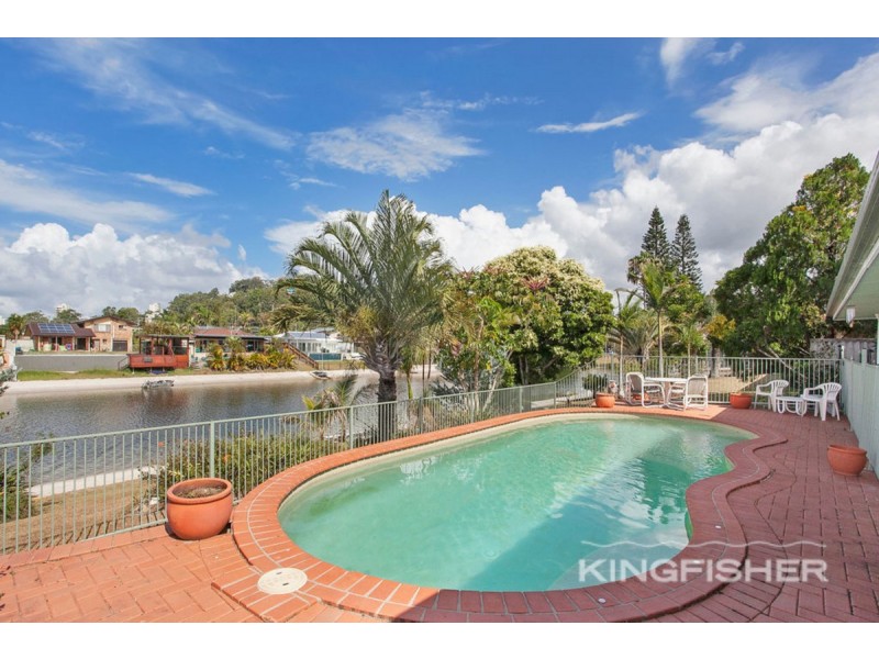 248 Acanthus Avenue, Burleigh Waters QLD 4220