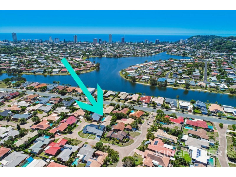 5 Oriole Court, Burleigh Waters QLD 4220