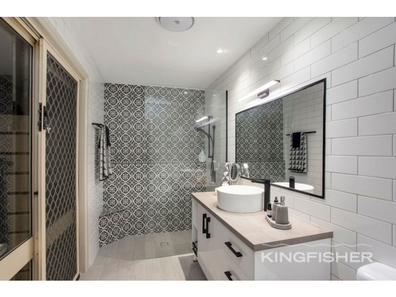 5 Oriole Court, Burleigh Waters QLD 4220