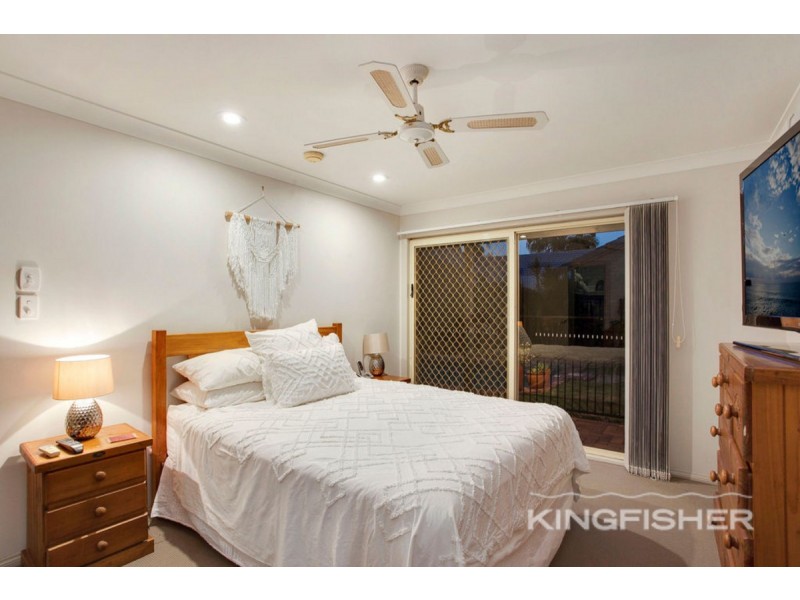 5 Oriole Court, Burleigh Waters QLD 4220