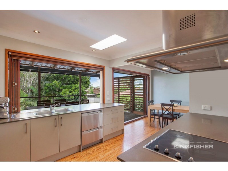 77 Jabiru Avenue, Burleigh Waters QLD 4220