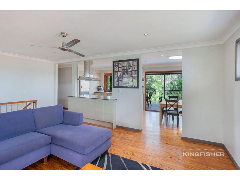 77 Jabiru Avenue, Burleigh Waters QLD 4220