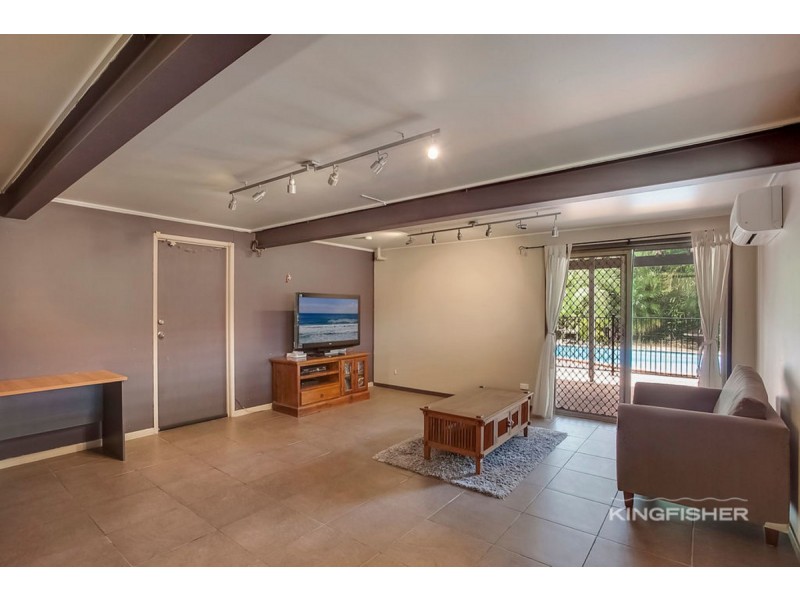 77 Jabiru Avenue, Burleigh Waters QLD 4220