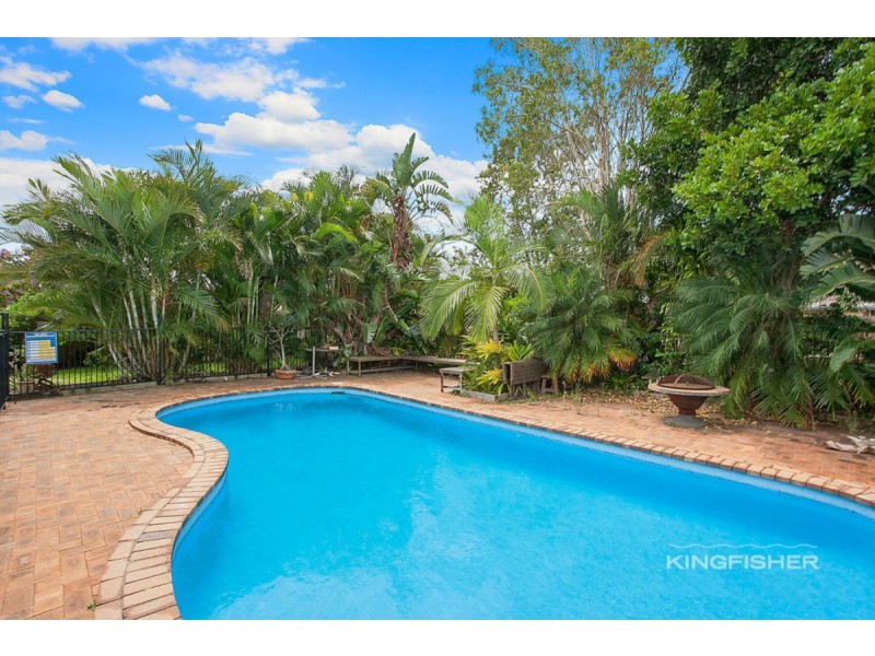 77 Jabiru Avenue, Burleigh Waters QLD 4220