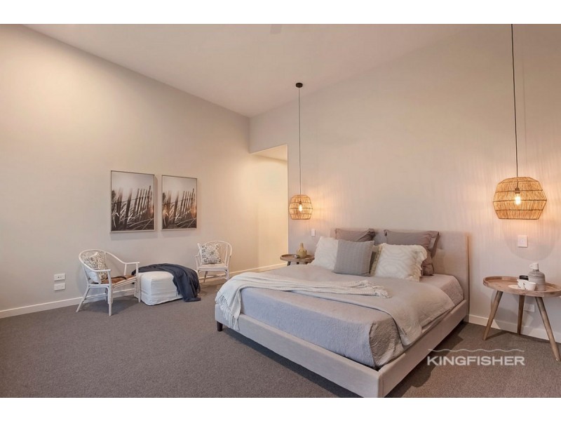 5A Emu Place, Burleigh Waters QLD 4220