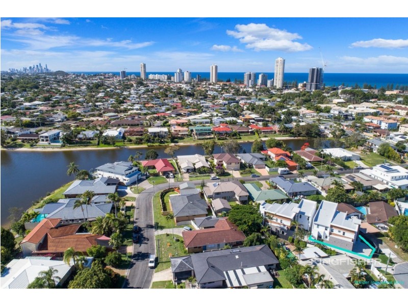 5A Emu Place, Burleigh Waters QLD 4220