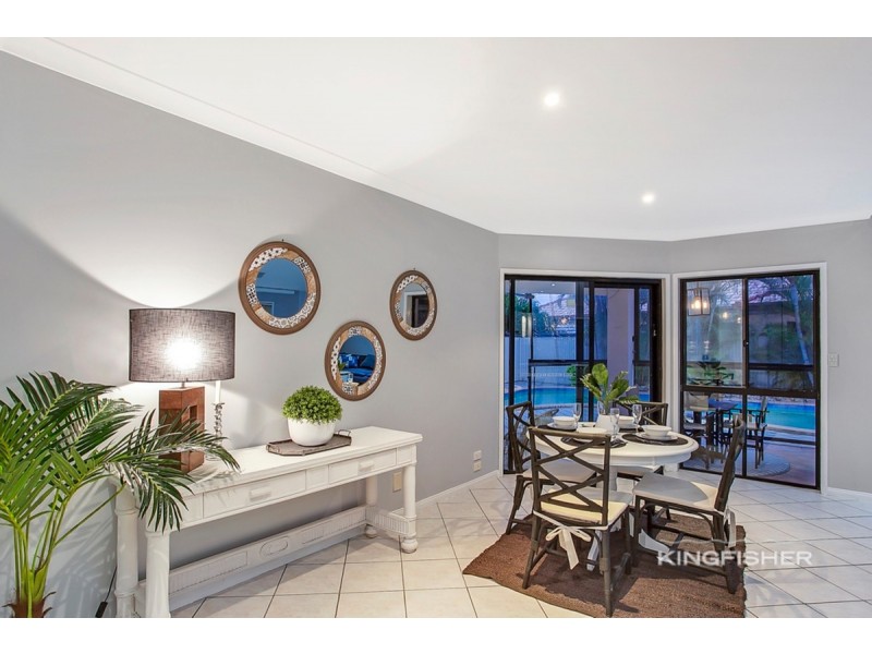 1 Palmyra Court, Burleigh Waters QLD 4220